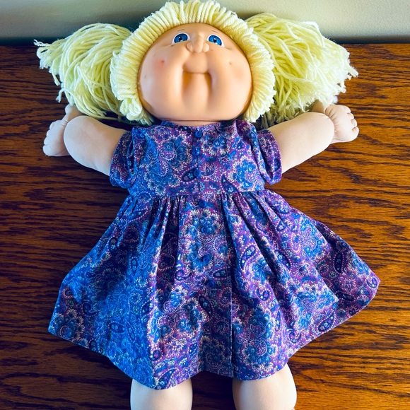 1978 Cabbage Patch Kids Doll - Picture 4 of 6